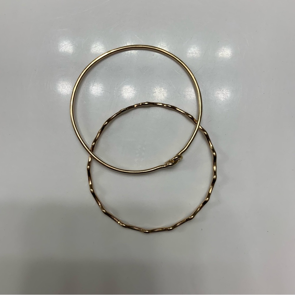 14k Gold-Filled Bangles Set of 2 Knot Waves Hammered Hawaii Style 7.75-8” - Picture 4 of 4